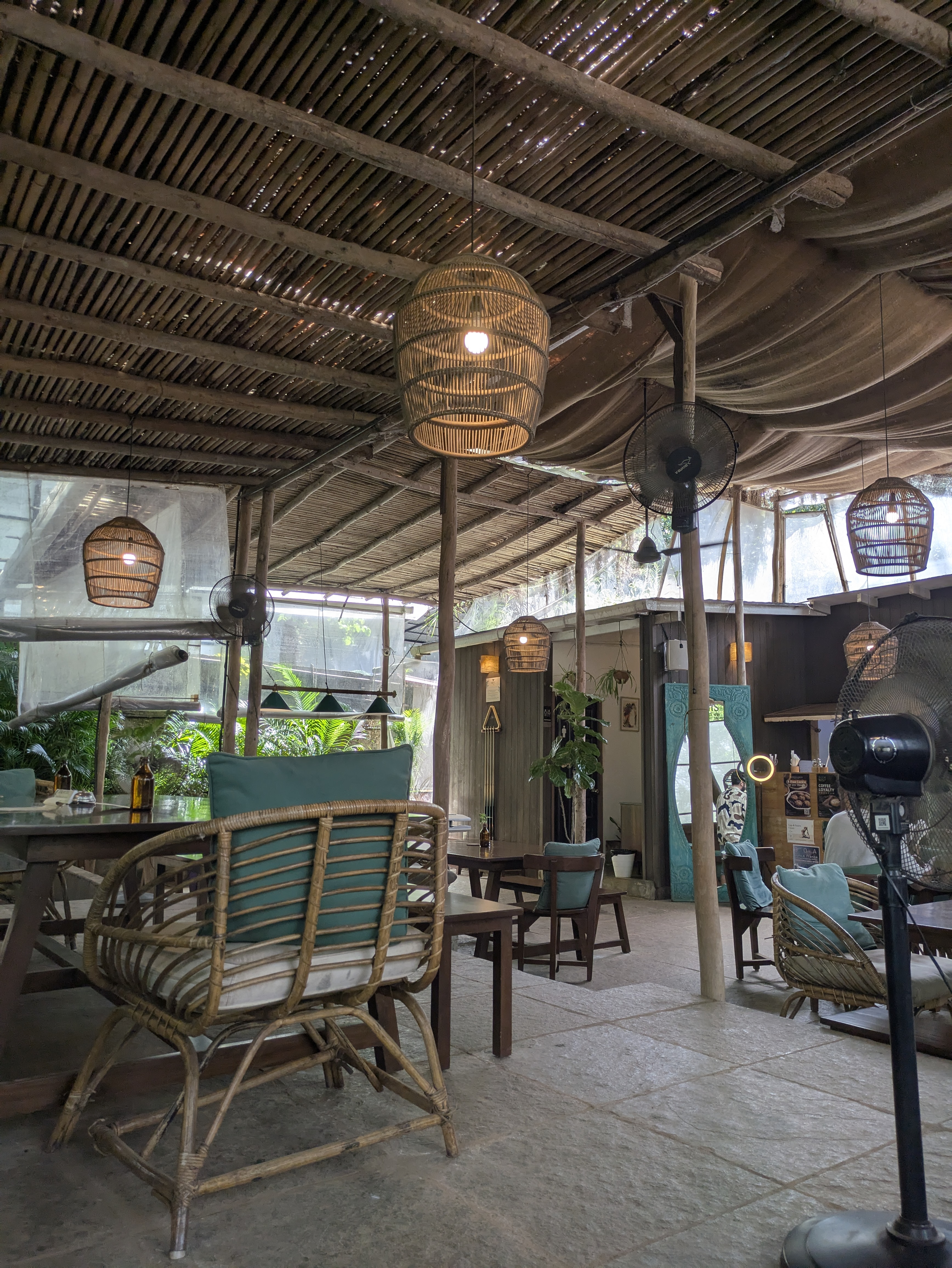 Bloom and Brew interior